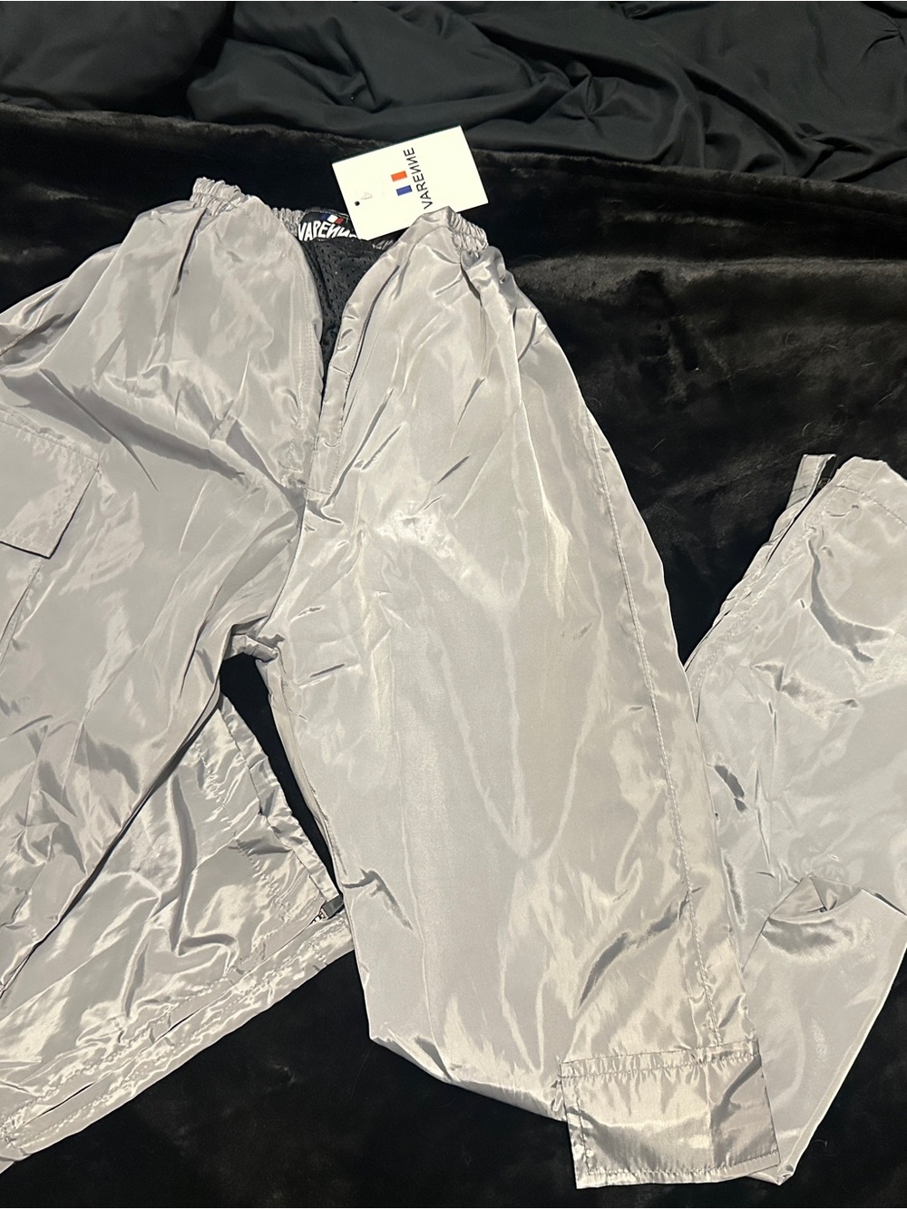 Varenne  V Cut Cargo Pants in Slush Stone